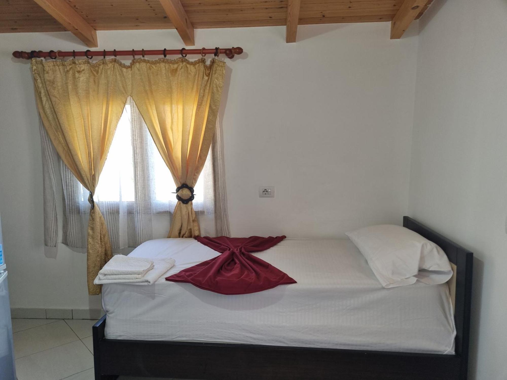 Apartment Besnik Brahimi Ksamil Bagian luar foto